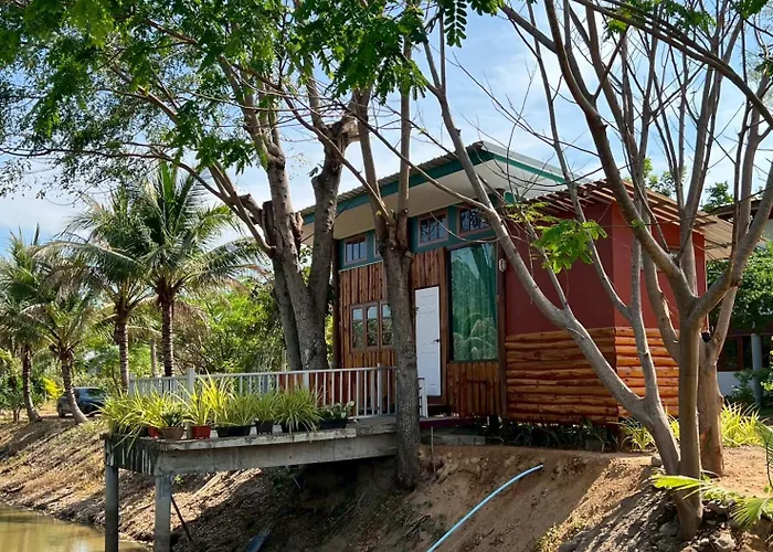 Coco Farm Suanphueng Holiday home *