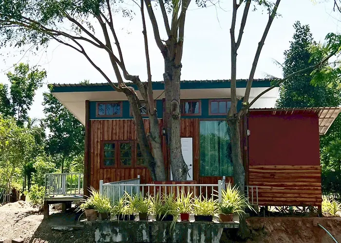 Coco Farm Suanphueng Holiday home *